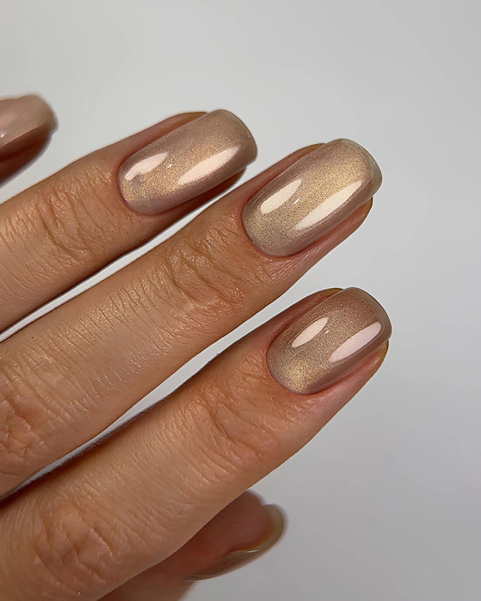 DARK Gel Polish Cat Eye 12,6 ml