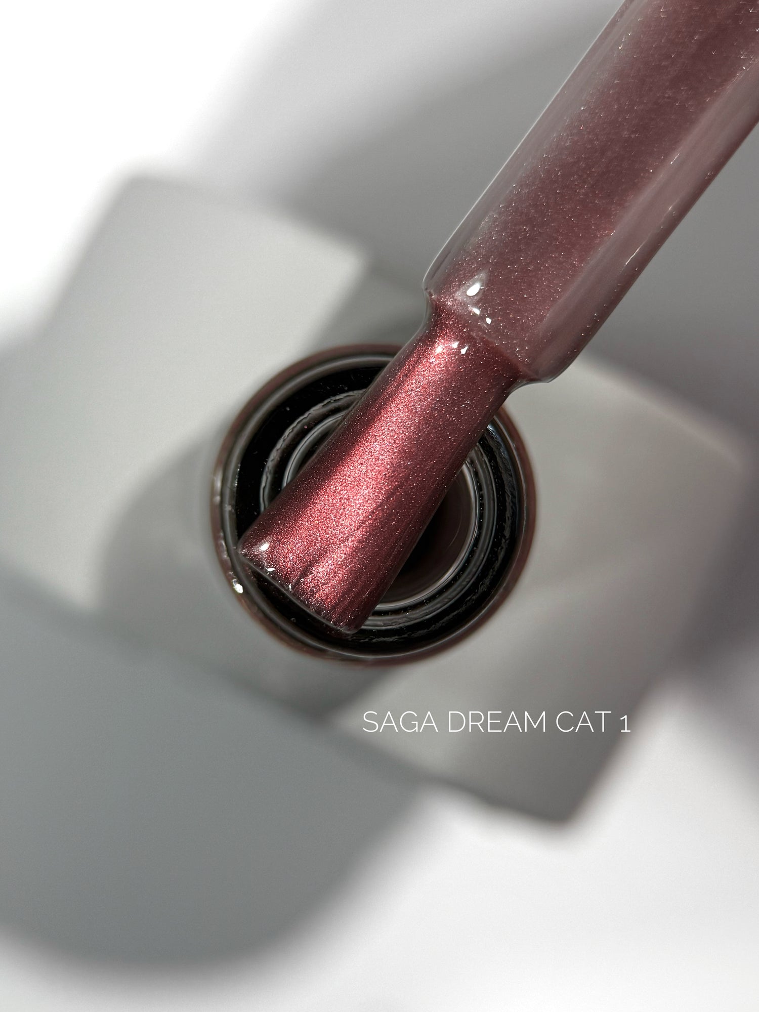Saga gel polish Dream Cat 01, 10 ml