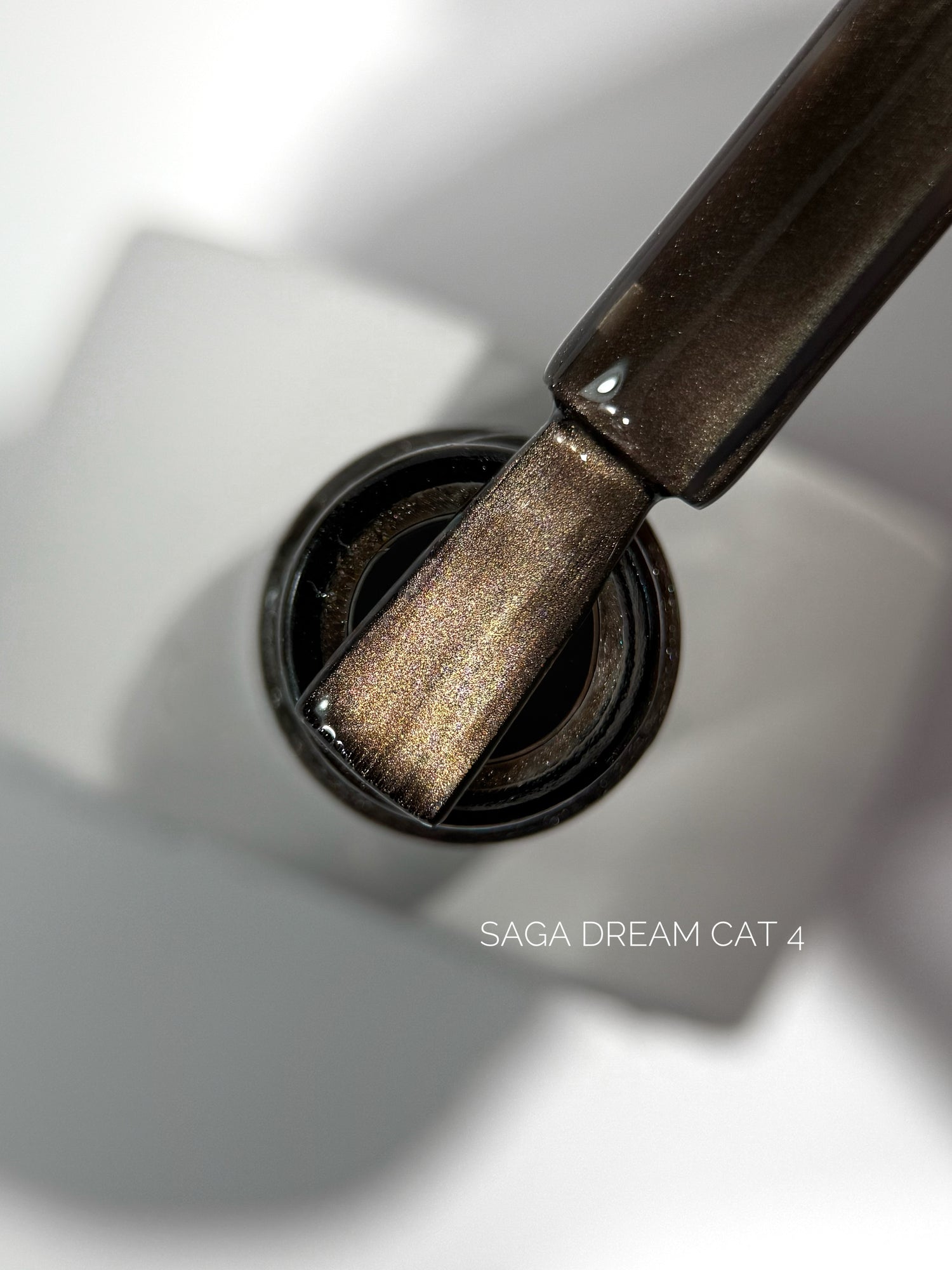 Saga gel polish Dream Cat 04, 10 ml