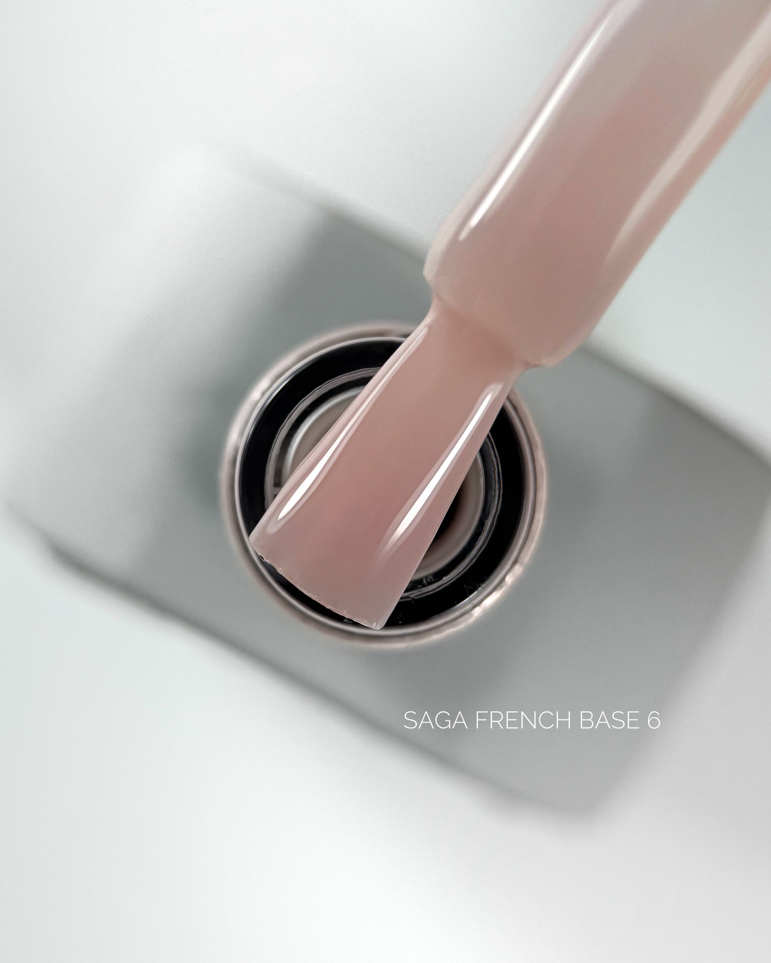 Saga French base 6, 10 ml