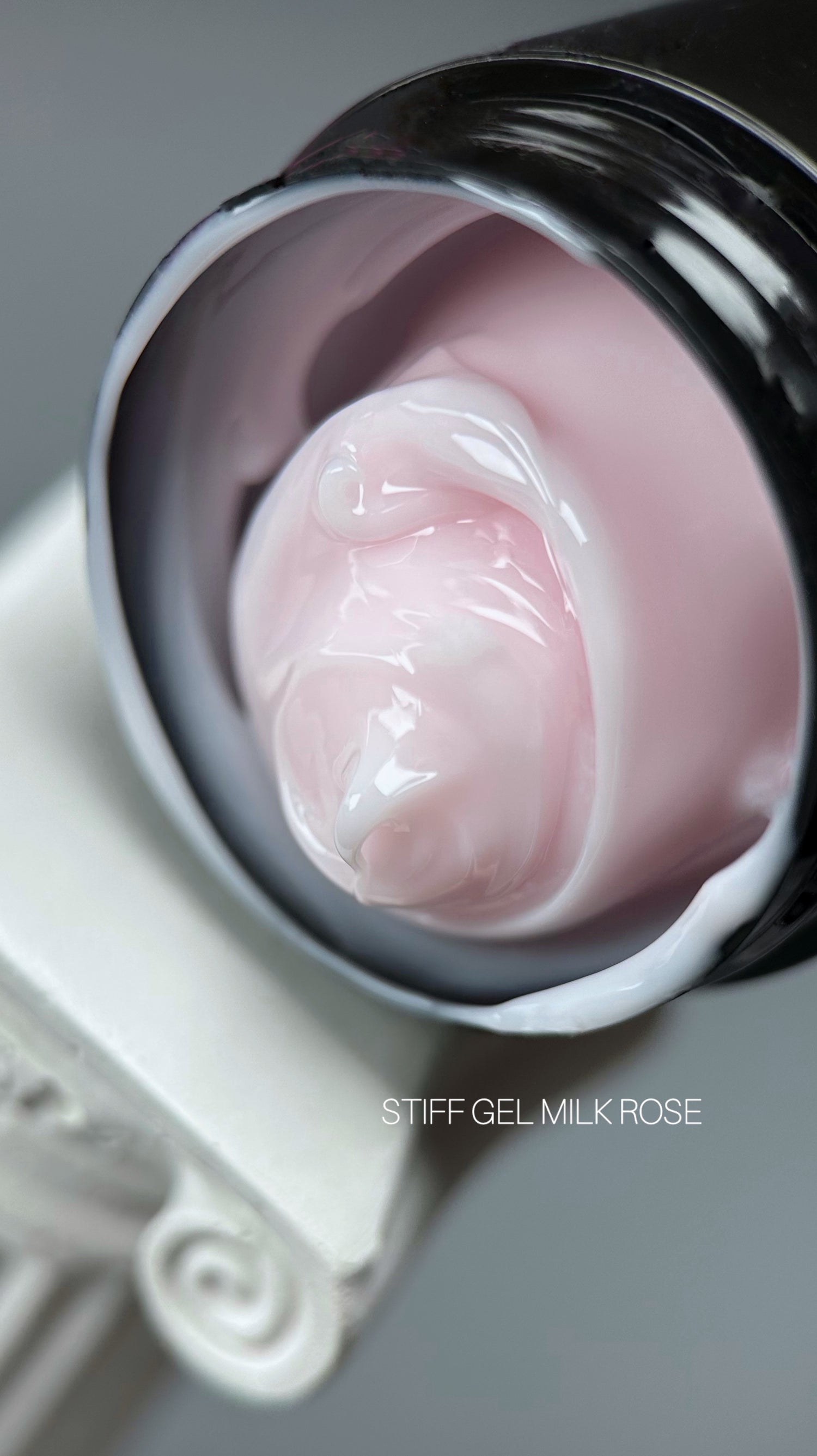 SAGA STIFF Gel Milk Rose, 15 ml