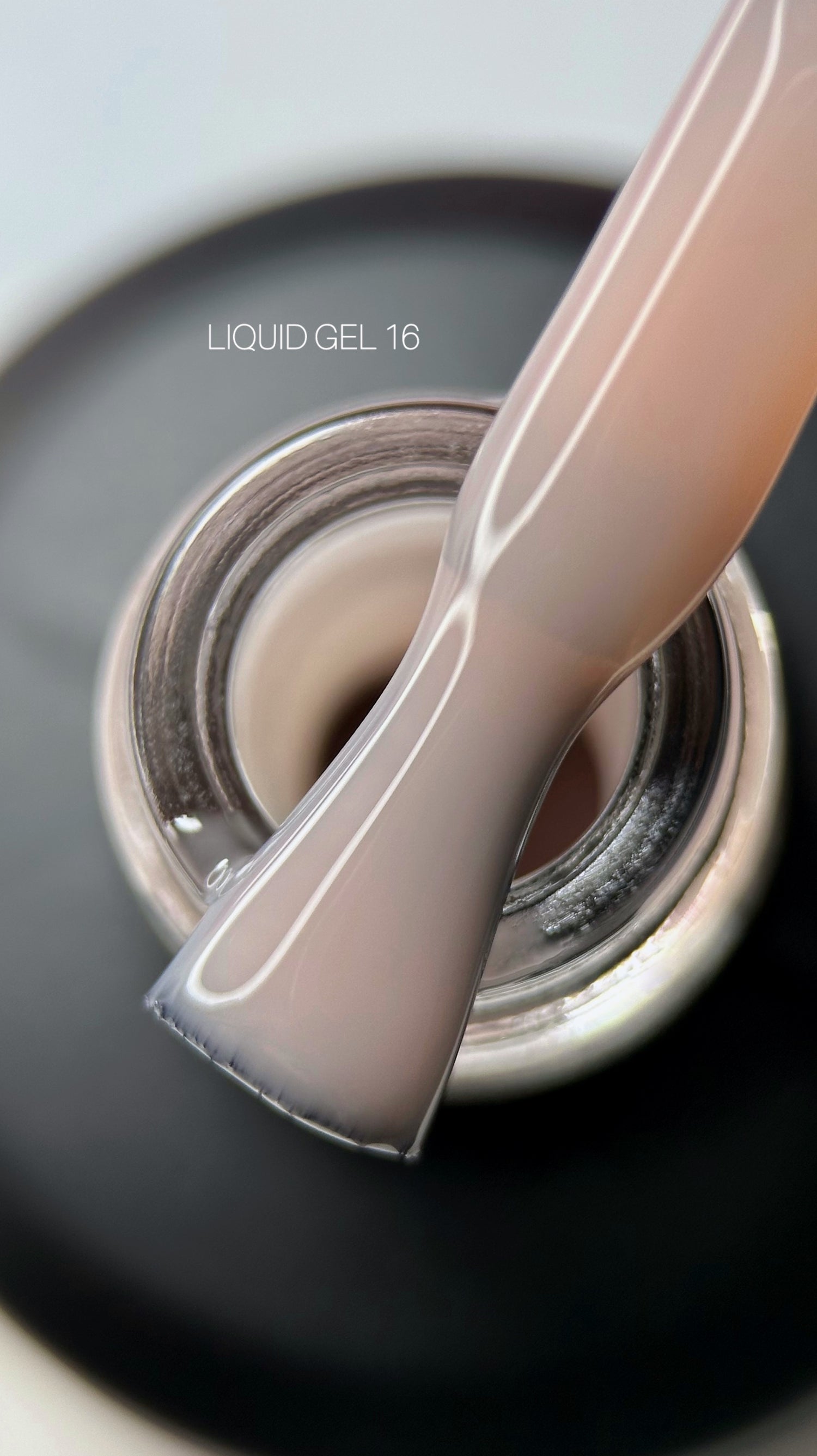 SAGA LIQUID GEL 16 (pink cocoa), 15 ml