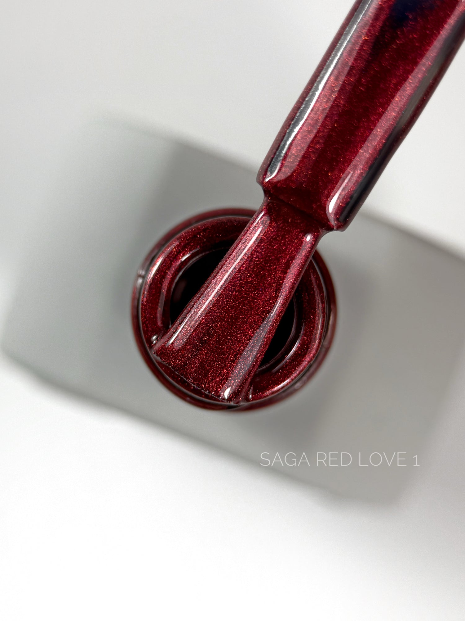 SAGA Professional Love Red №01, 10 ml