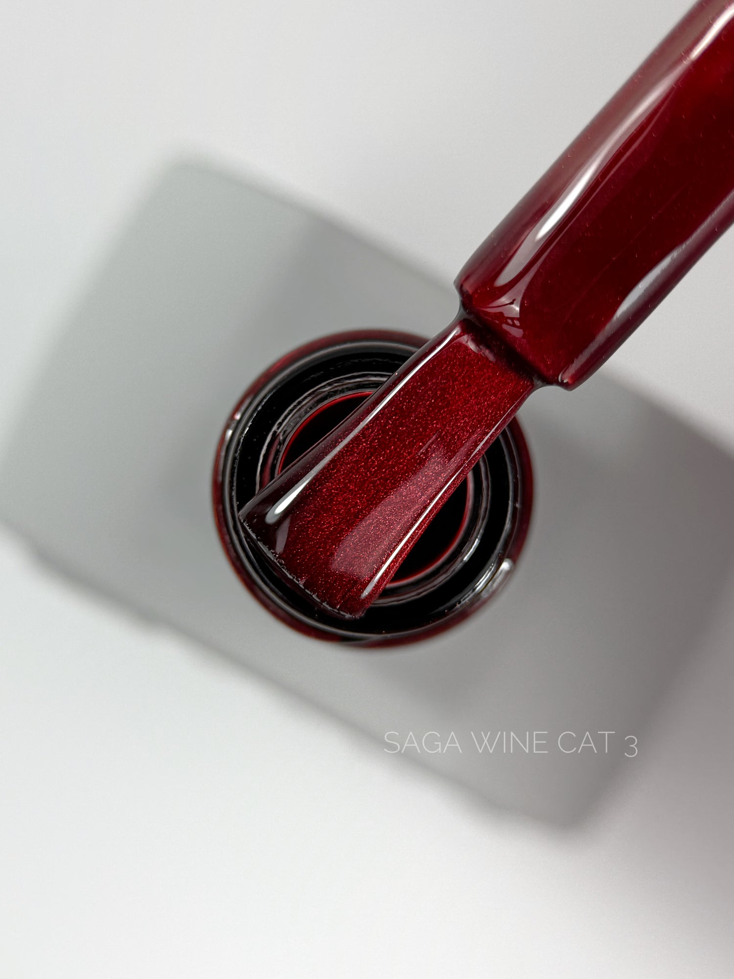 SAGA Gel polish Wine Cat 03, 10 ml