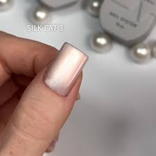 SAGA Silk Cat Gel Polish No. 03, 10 ml